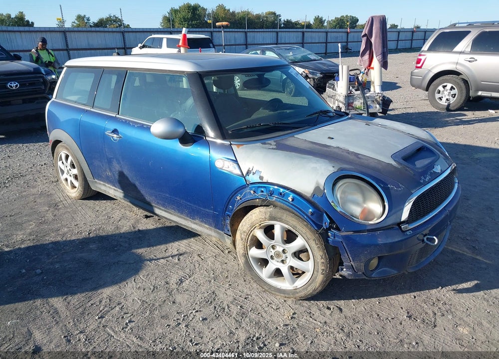2008 MINI COOPER S CLUBMAN VIN: WMWMM33578TP88880