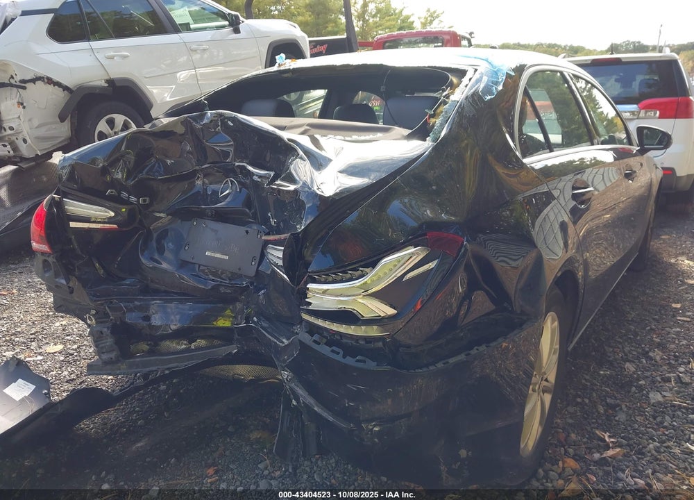 2020 MERCEDES-BENZ A 220 4MATIC VIN: W1K3G4FB8LJ199022