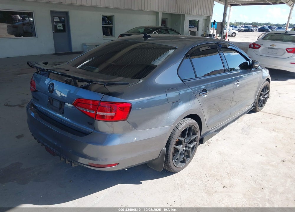 2015 VOLKSWAGEN JETTA VIN: 3VWLA7AJ0FM290883