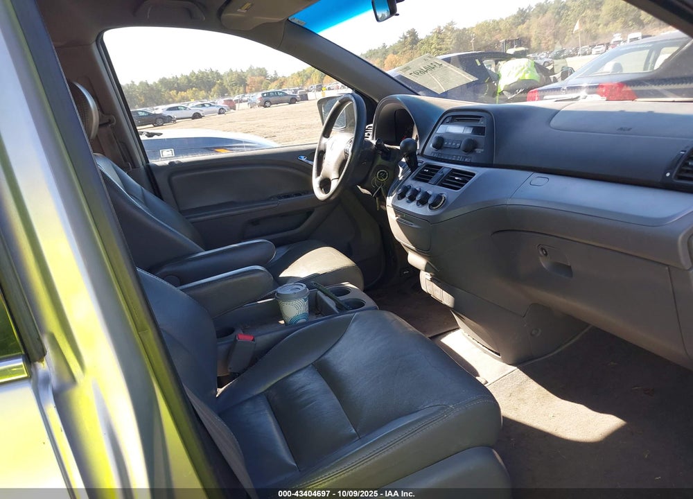2010 HONDA ODYSSEY LX VIN: 5FNRL3H23AB015696