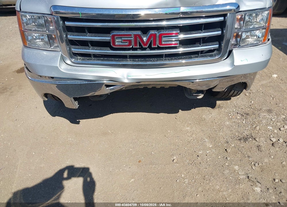 2012 GMC SIERRA 1500 SLE VIN: 1GTR1VE00CZ310000