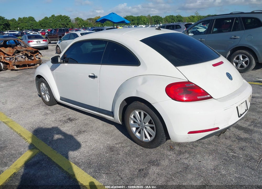 2014 VOLKSWAGEN BEETLE VIN: 3VWFP7AT0EM625359