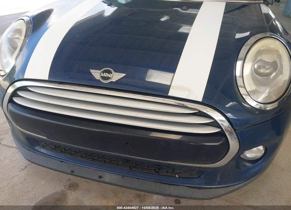 2015 MINI HARDTOP VIN: WMWXS5C58FT829299
