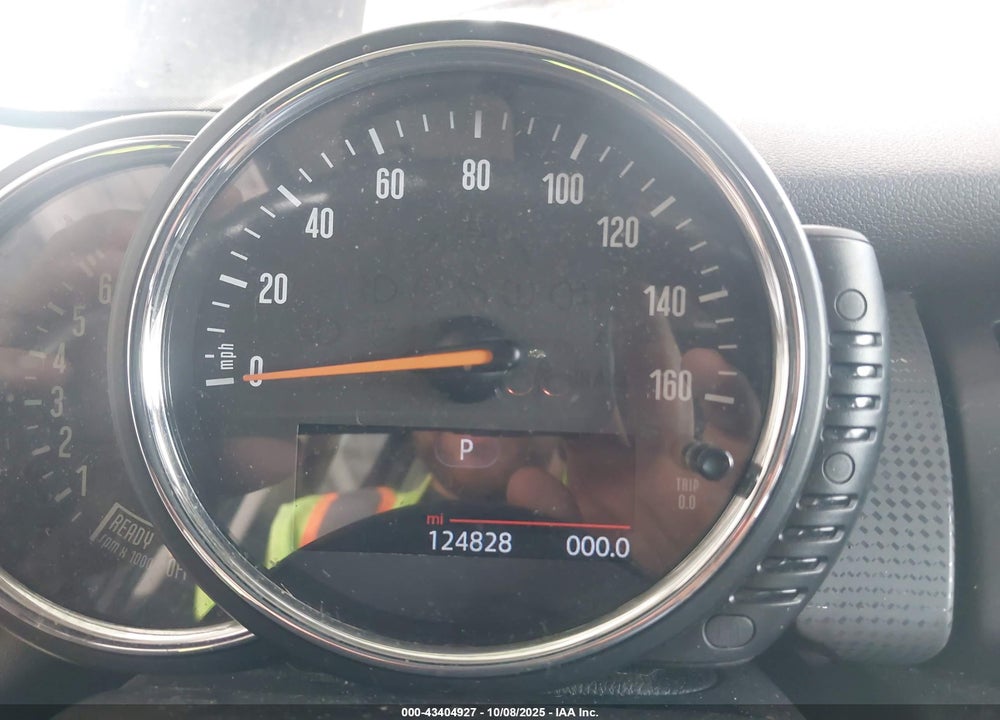 2015 MINI HARDTOP VIN: WMWXS5C58FT829299