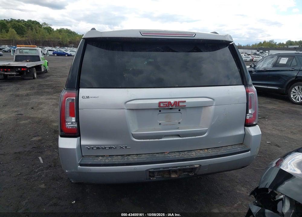 2017 GMC YUKON XL SLT VIN: 1GKS2GKC1HR326078