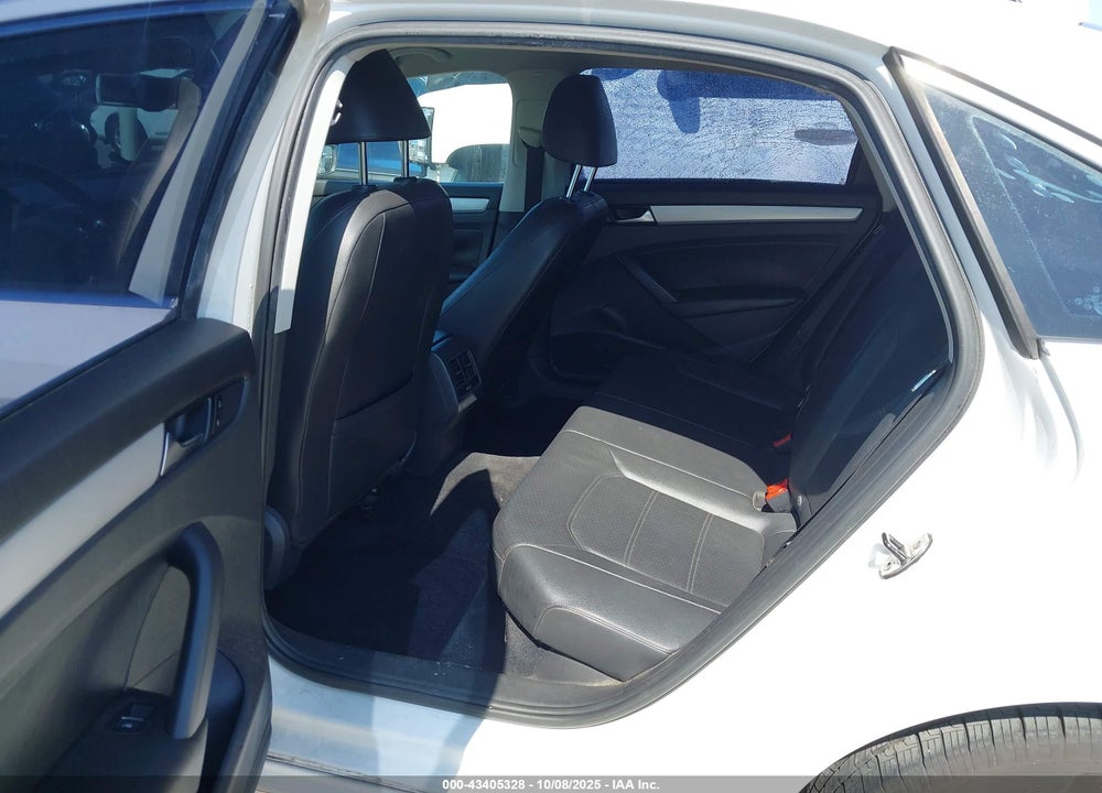 2013 VOLKSWAGEN PASSAT 2.5L SE VIN: 1VWBP7A36DC126418