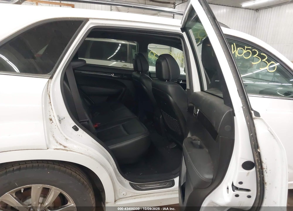 2012 KIA SORENTO VIN: 5XYKWDA28CG219060