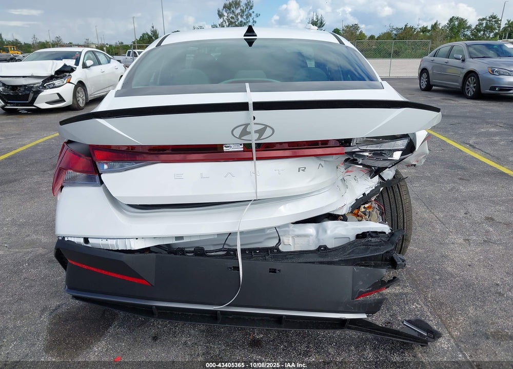 2025 HYUNDAI ELANTRA SEL SPORT VIN: KMHLM4DG5SU081729
