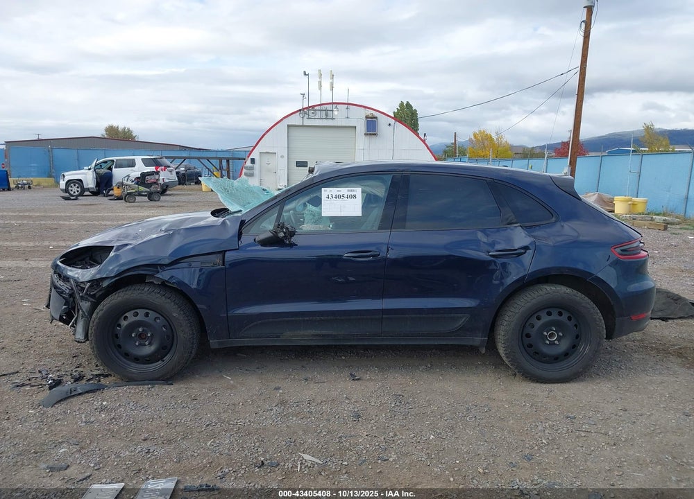 2017 PORSCHE MACAN S VIN: WP1AB2A57HLB12338