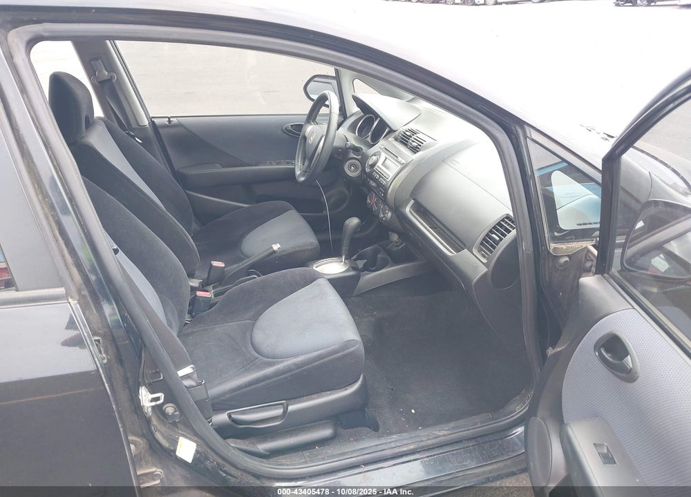 2007 HONDA FIT VIN: JHMGD38437S063800