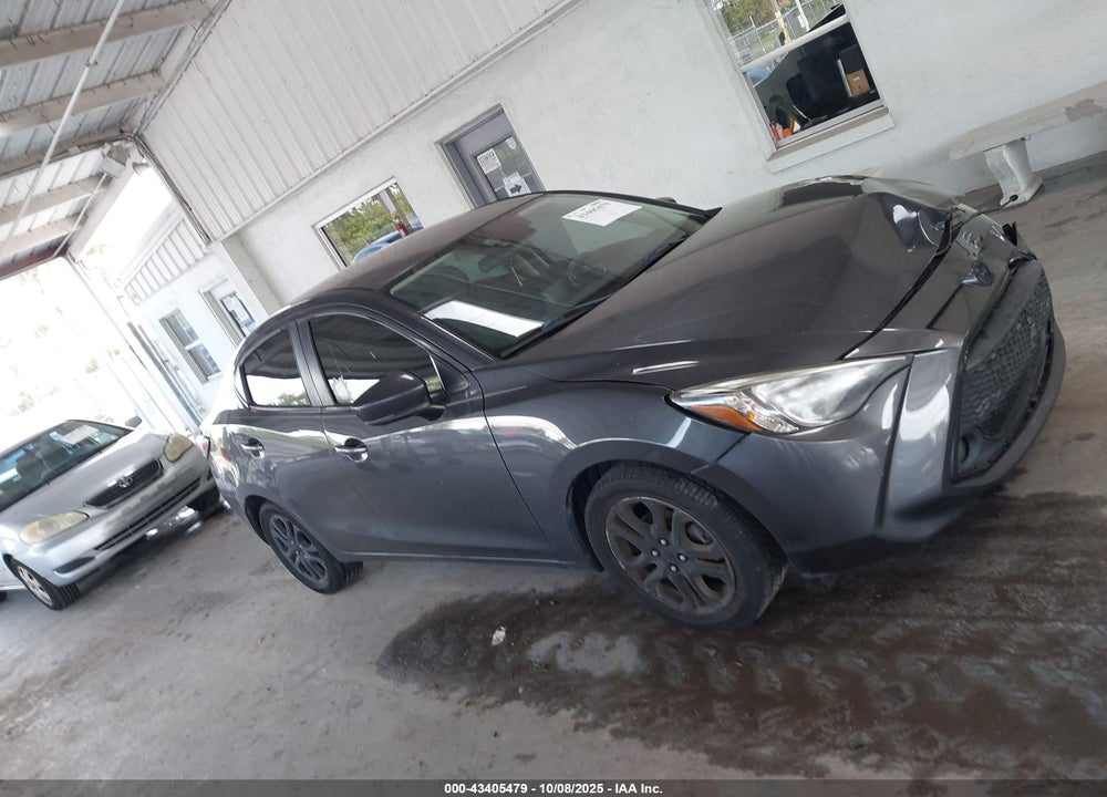 2019 TOYOTA YARIS LE VIN: 3MYDLBYV9KY526903