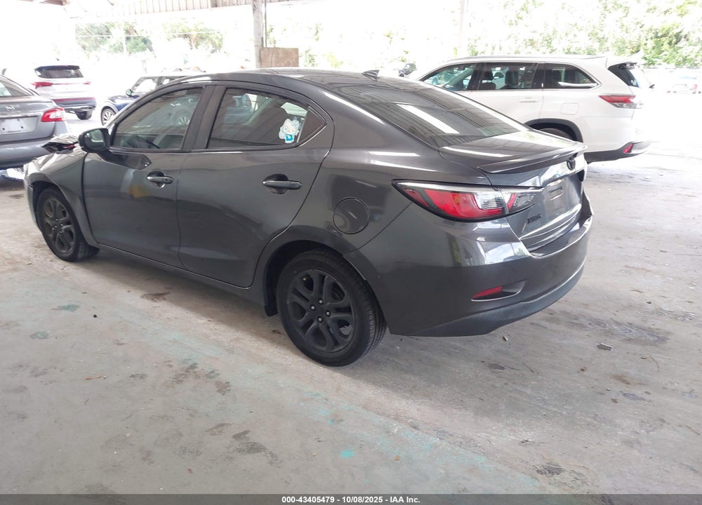 2019 TOYOTA YARIS LE VIN: 3MYDLBYV9KY526903