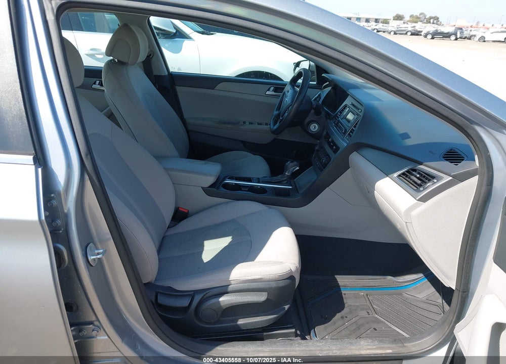 2015 HYUNDAI SONATA VIN: 5NPE24AF6FH194166