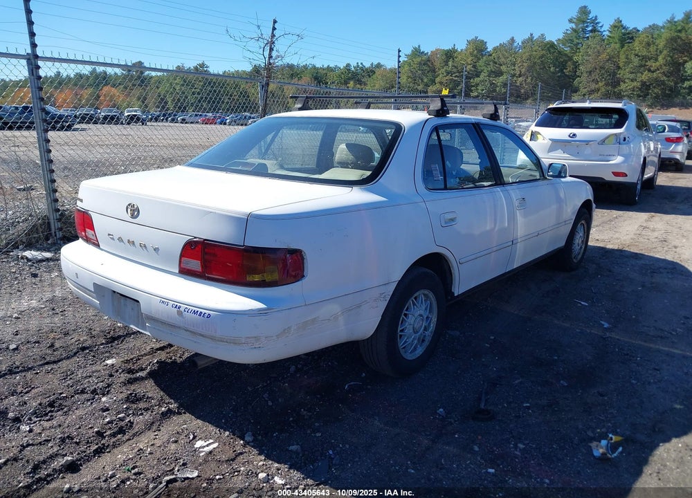 1996 TOYOTA CAMRY VIN: JT2BG12K0T0349441