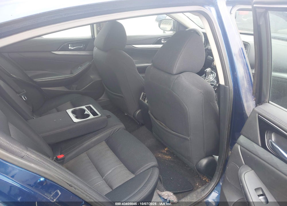 2016 NISSAN MAXIMA VIN: 1N4AA6AP0GC386952