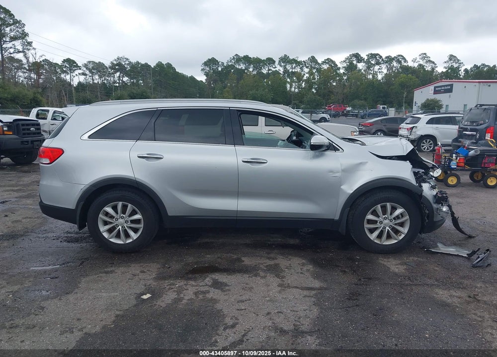 2016 KIA SORENTO VIN: 5XYPG4A33GG070820