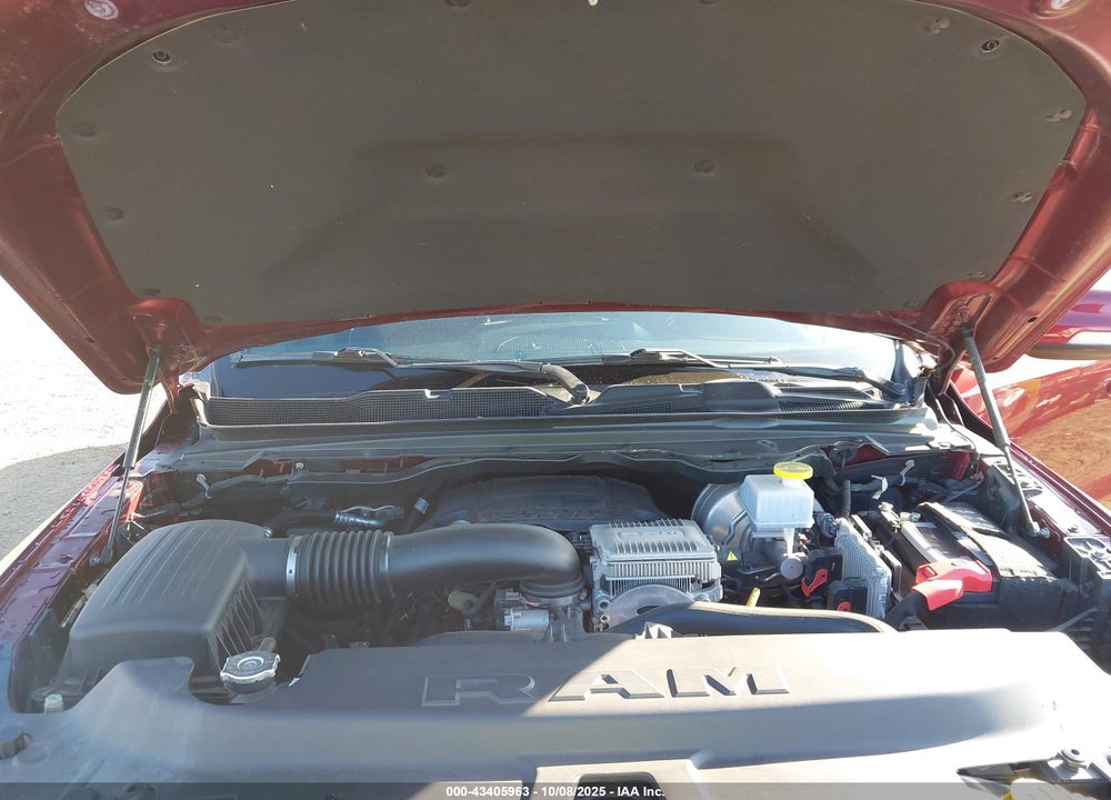 2021 RAM 1500 LAIE  4X2 5'7 BOX VIN: 1C6RREJT3MN544365