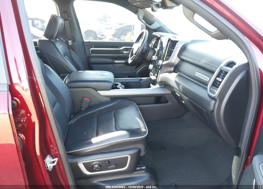2021 RAM 1500 LAIE  4X2 5'7 BOX VIN: 1C6RREJT3MN544365