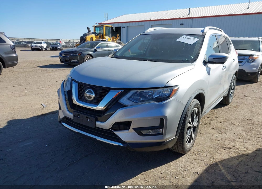 2018 NISSAN ROGUE SL VIN: JN8AT2MV6JW302179