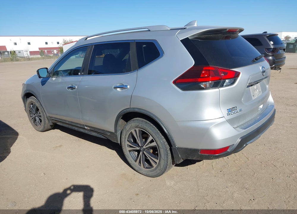2018 NISSAN ROGUE SL VIN: JN8AT2MV6JW302179