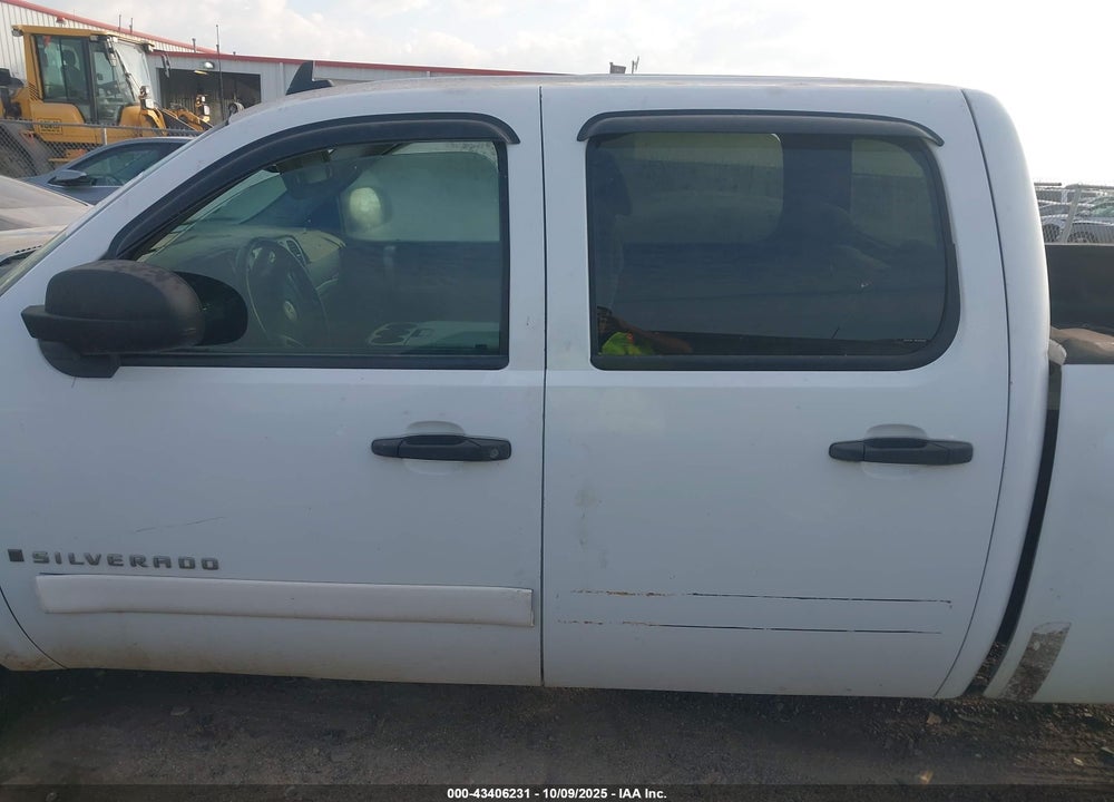 2007 CHEVROLET SILVERADO 1500 LT1 VIN: 2GCEK13M571573155