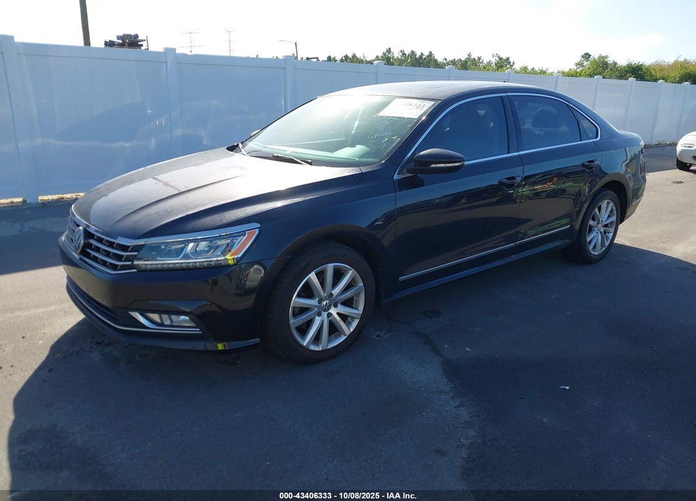 2017 VOLKSWAGEN PASSAT SE VIN: 1VWBT7A35HC018440