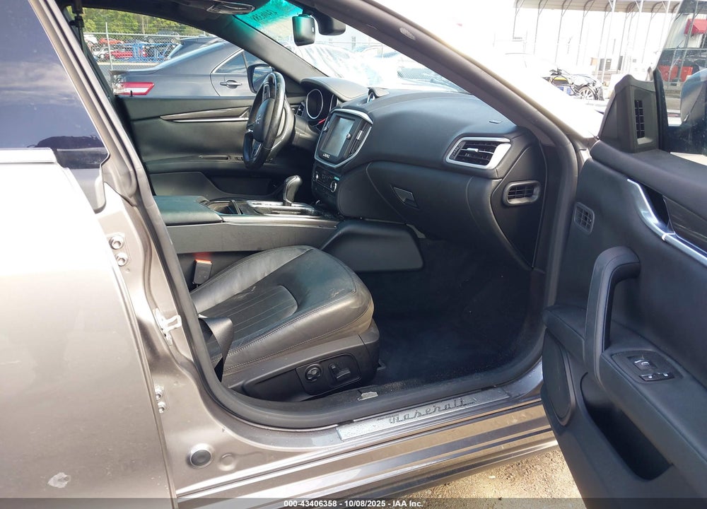 2015 MASERATI GHIBLI VIN: ZAM57XSA2F1162114