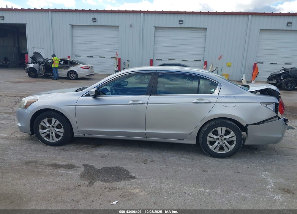 2010 HONDA ACCORD 2.4 LX-P VIN: 1HGCP2F4XAA058693