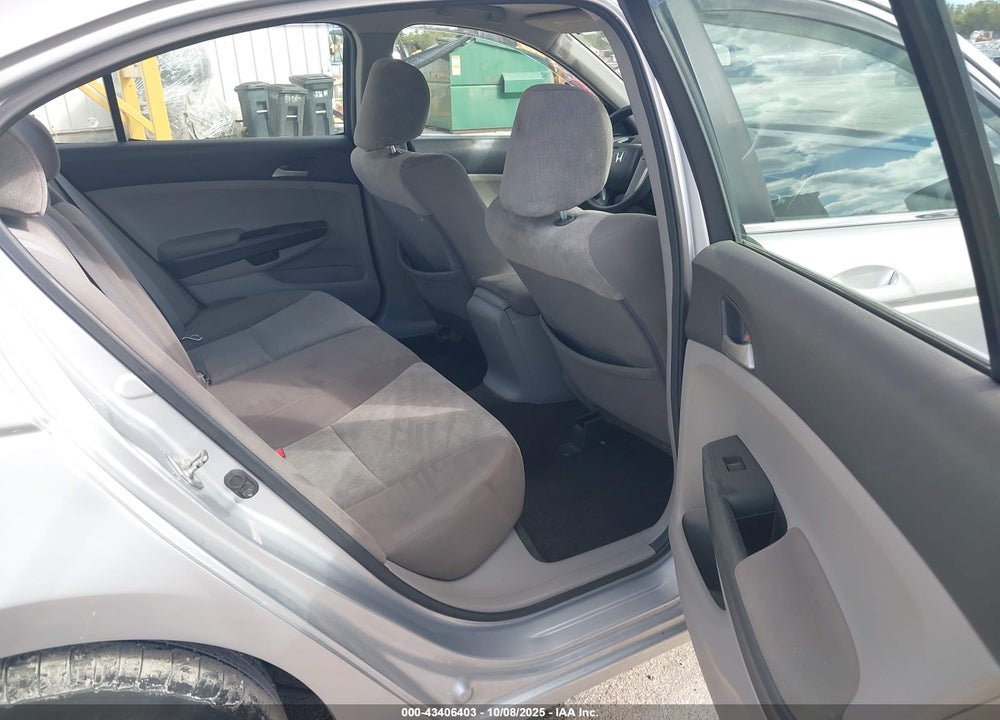 2010 HONDA ACCORD 2.4 LX-P VIN: 1HGCP2F4XAA058693