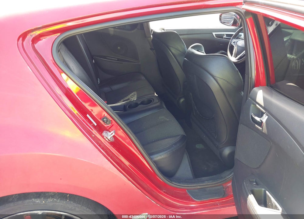 2013 HYUNDAI VELOSTER VIN: KMHTC6AD4DU101917