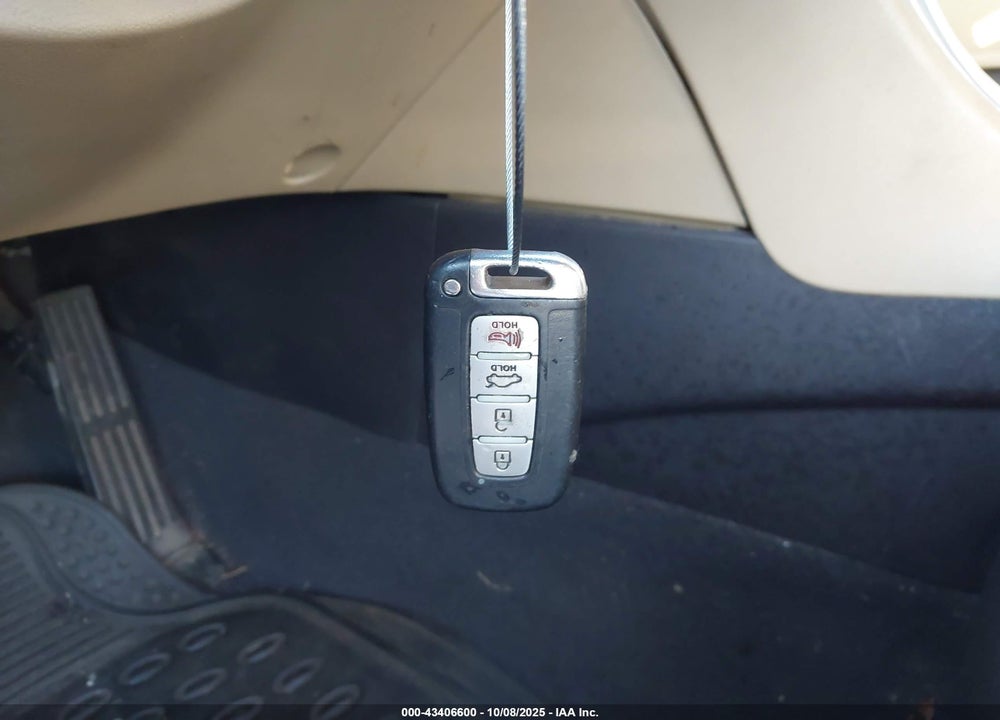 2012 HYUNDAI SONATA HYBRID VIN: KMHEC4A4XCA040960