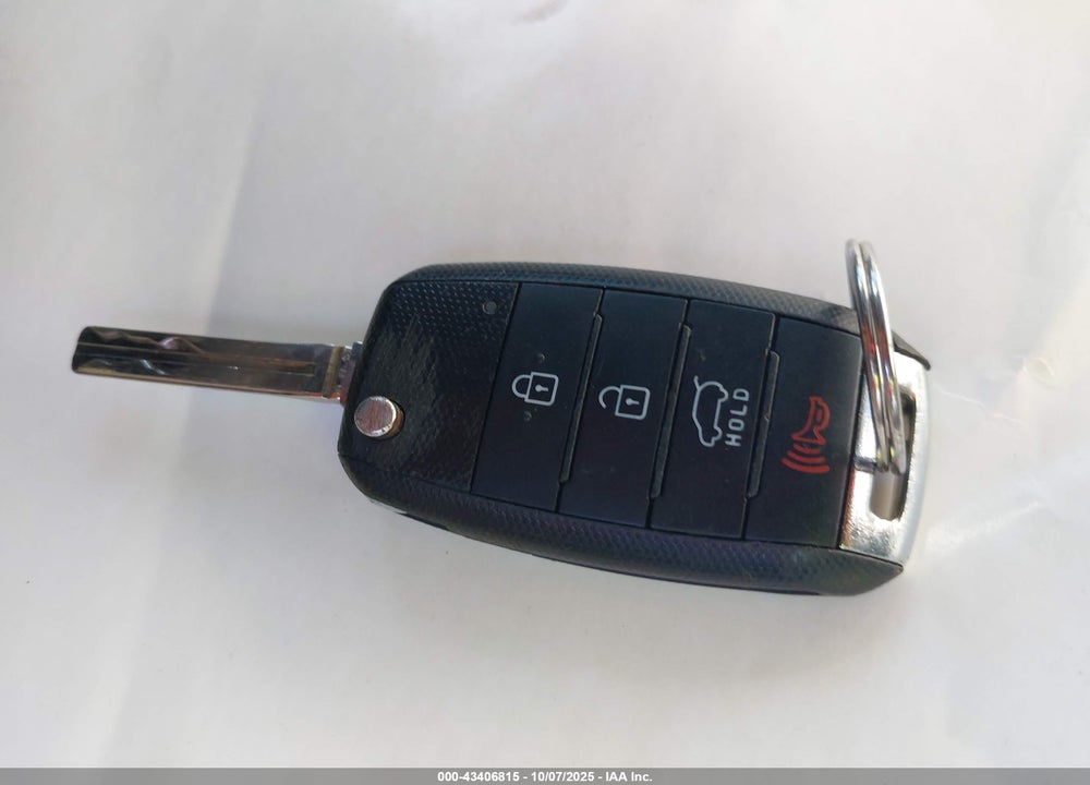 2014 KIA SORENTO VIN: 5XYKT3A68EG443695