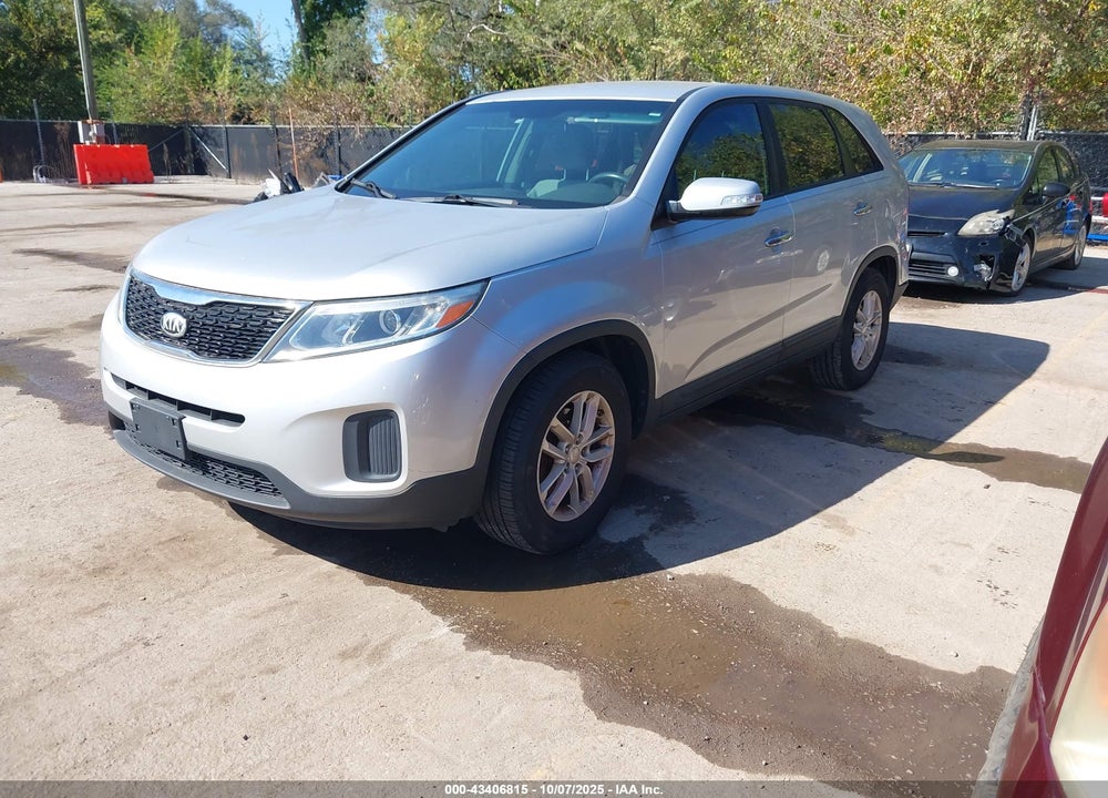 2014 KIA SORENTO VIN: 5XYKT3A68EG443695