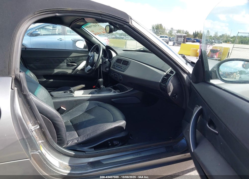 2003 BMW Z4 2.5I VIN: 4USBT33493LR65212