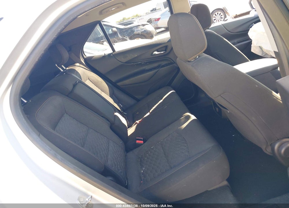 2018 CHEVROLET EQUINOX LT VIN: 2GNAXJEVXJ6304186