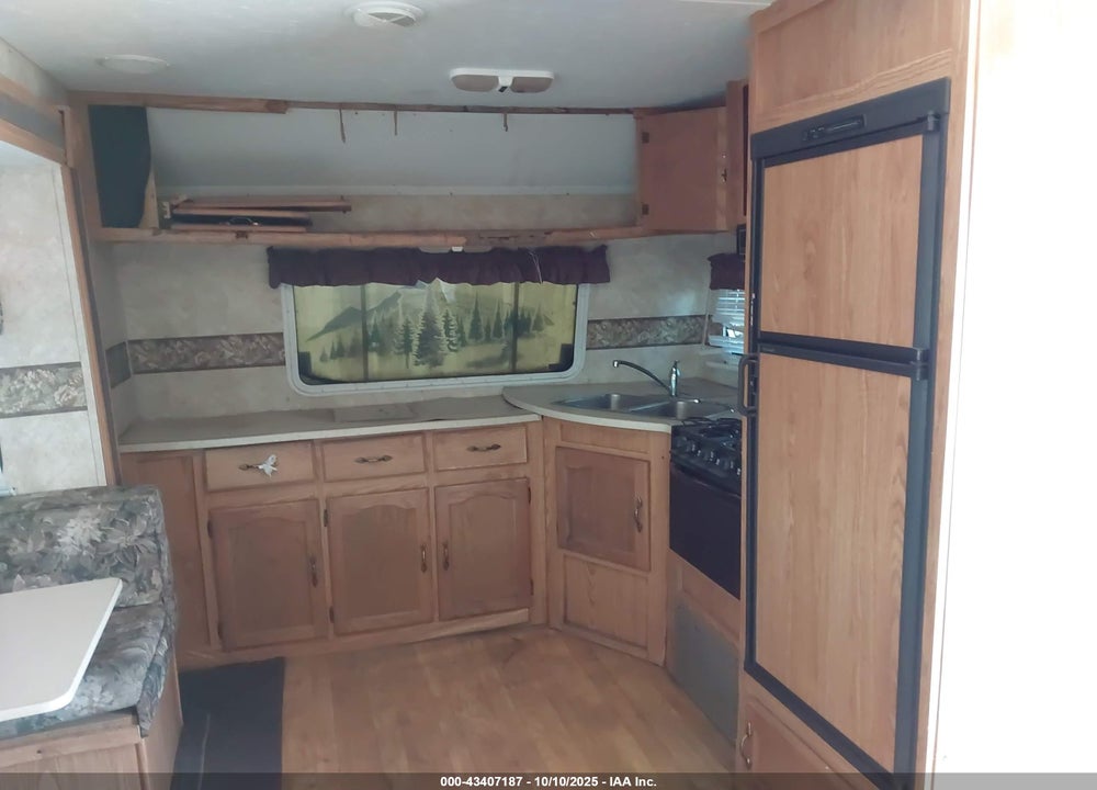 2007 FOREST RIVER 29FKSS VIN: 4X4TWDE237A239635