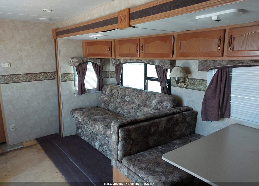 2007 FOREST RIVER 29FKSS VIN: 4X4TWDE237A239635