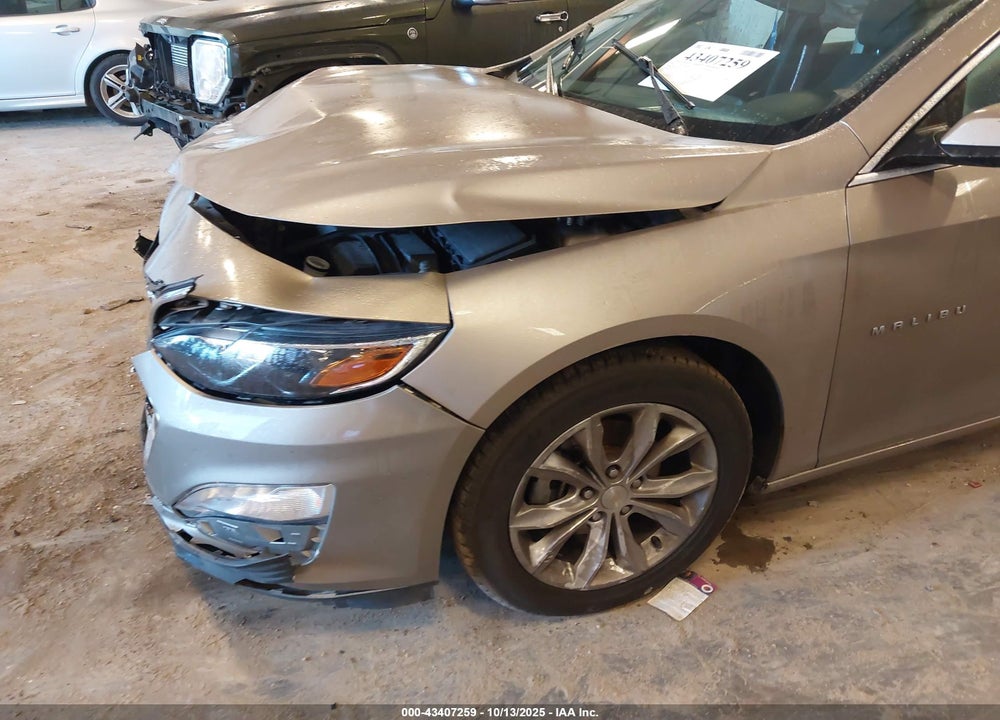 2022 CHEVROLET MALIBU VIN: 1G1ZD5ST1NF117518
