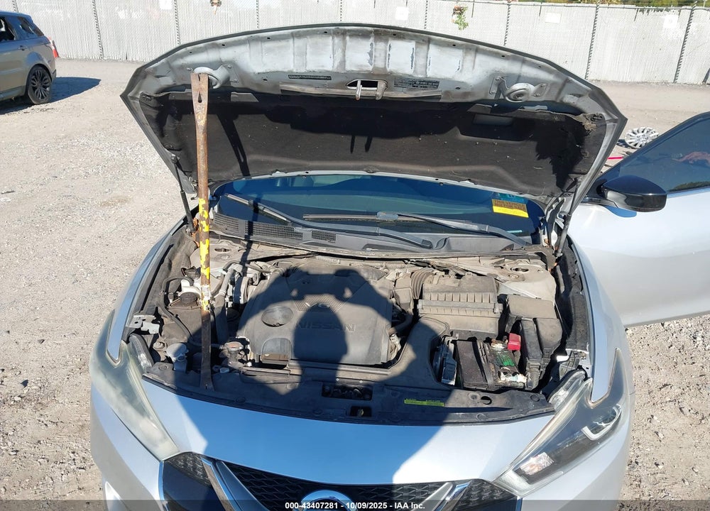 2016 NISSAN MAXIMA VIN: 1N4AA6AP0GC402924