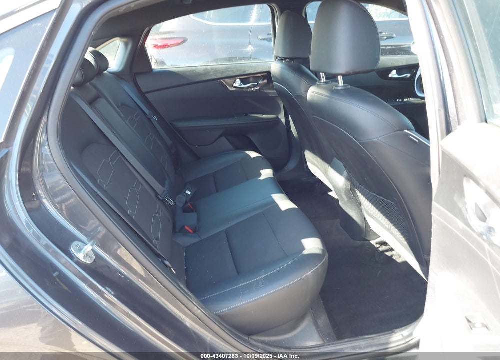 2021 KIA FORTE GT LINE VIN: 3KPF34AD6ME270843