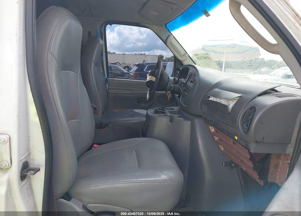 2005 FORD E-150 COMMERCIAL/RECREATIONAL VIN: 1FTRE14W95HA96782
