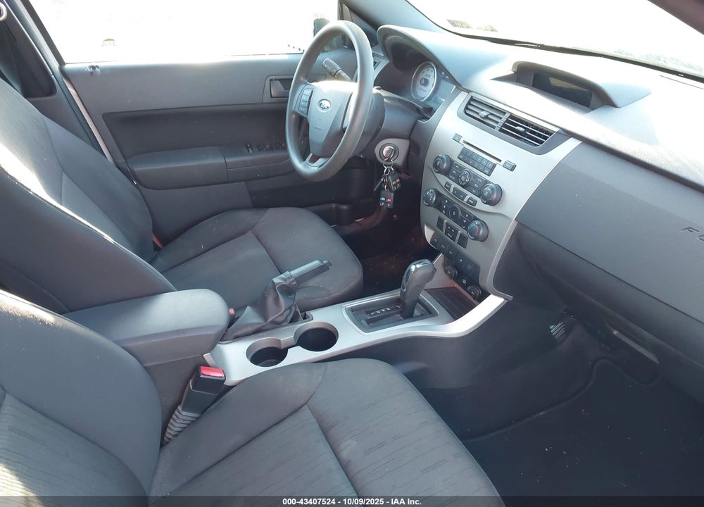 2010 FORD FOCUS VIN: 1FAHP3FN1AW275867