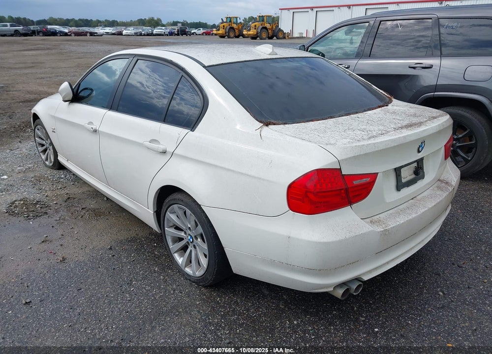 2011 BMW 3 SERIES VIN: WBAPK5G52BNN27113