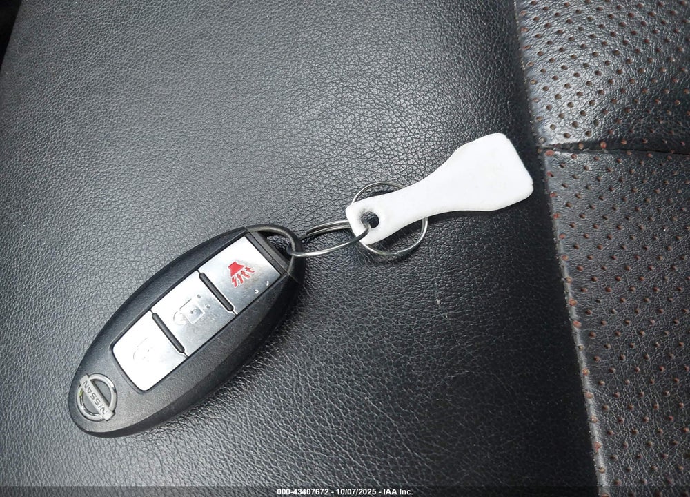 2011 NISSAN JUKE VIN: JN8AF5MR5BT016726