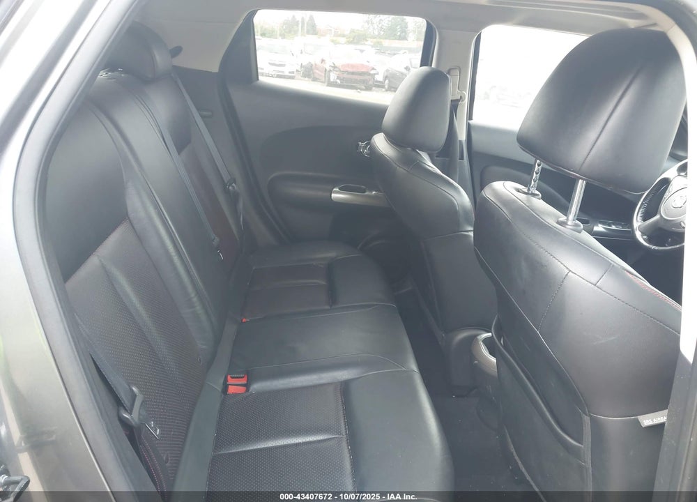 2011 NISSAN JUKE VIN: JN8AF5MR5BT016726
