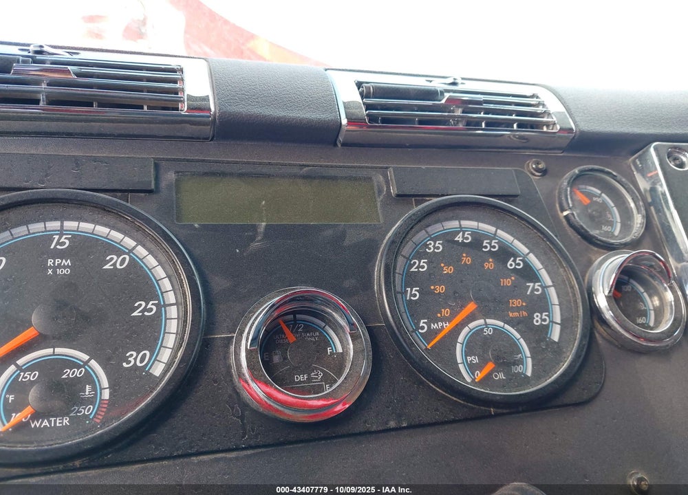 2015 FREIGHTLINER CASCADIA 125 VIN: 1FUJGLD53FLGM6014