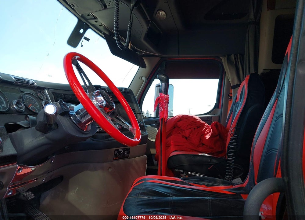 2015 FREIGHTLINER CASCADIA 125 VIN: 1FUJGLD53FLGM6014