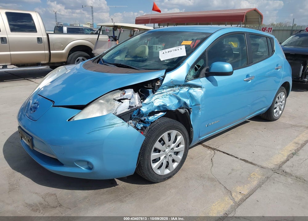 2015 NISSAN LEAF VIN: 1N4AZ0CP5FC327221