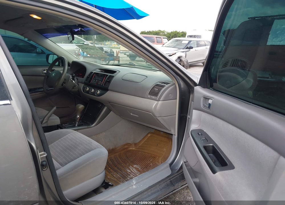 2005 TOYOTA CAMRY LE VIN: 4T1BE32K25U569423