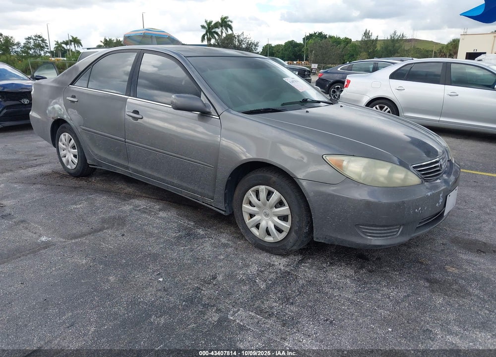 2005 TOYOTA CAMRY LE VIN: 4T1BE32K25U569423